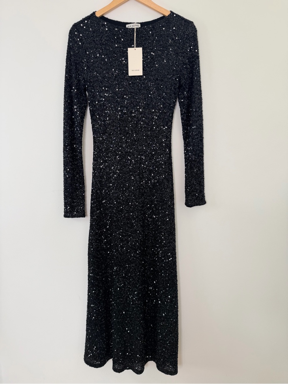 NWT ✨ Rue Sophie ‘Willa Dress’ Black Sequin Midi Long Sleeve Dress Size Small
